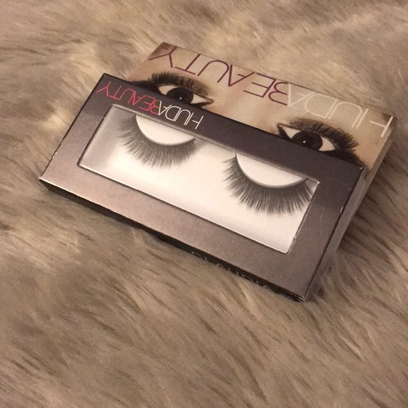 🎁BUY 2 GET 1 FREE‼️CLAUDIA REAL MINX FALSE LASHES - Picture 3 of 4
